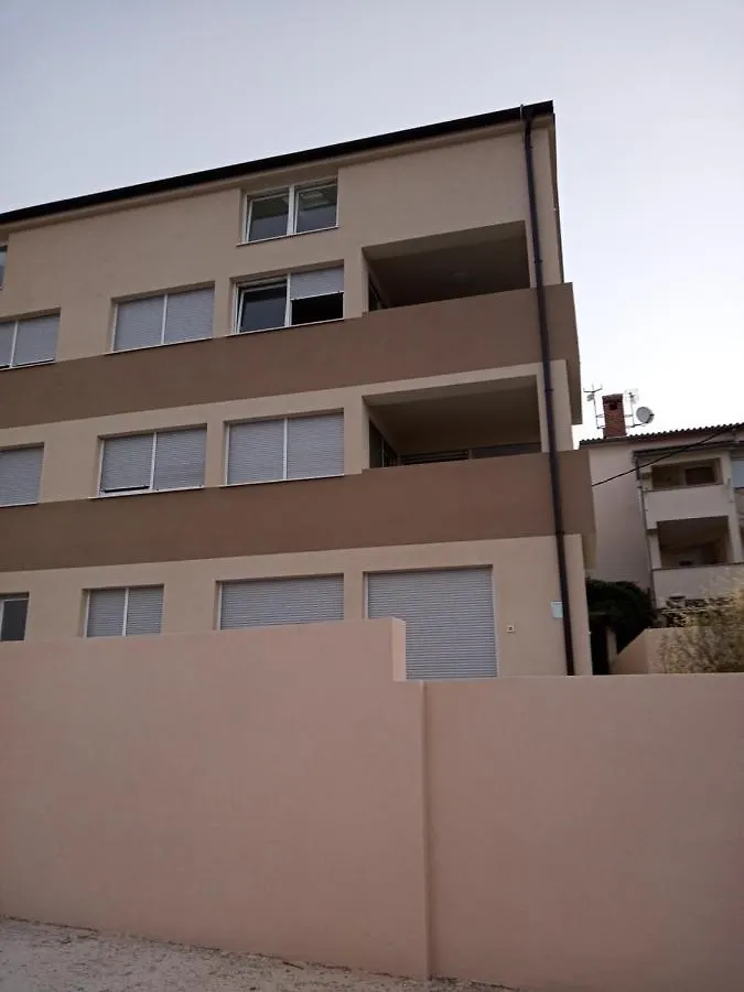 Apartma D Apartment Liznjan Croatia