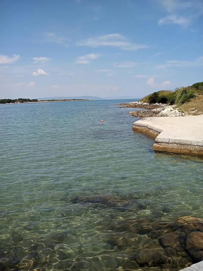 Apartma D Apartment Liznjan Croatia